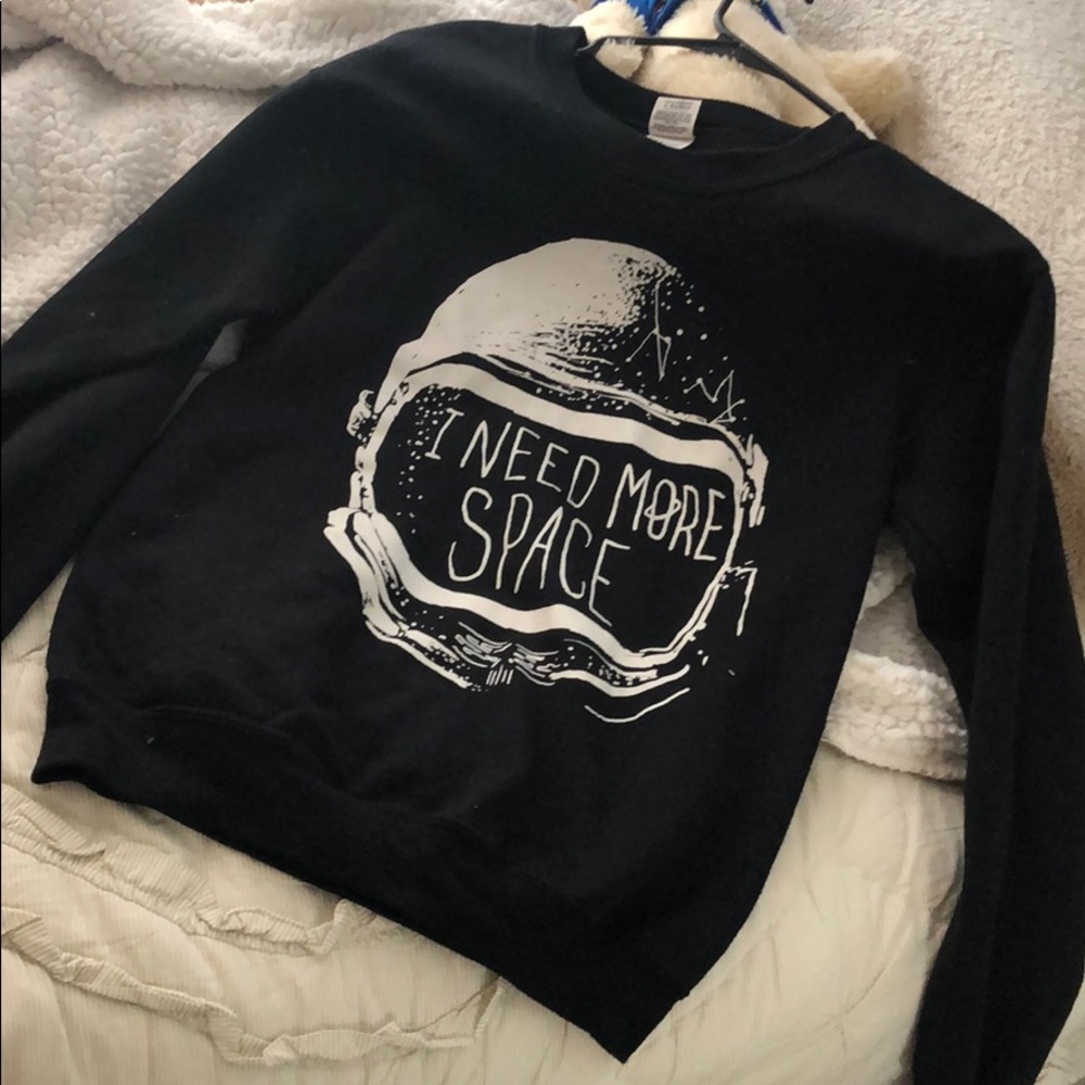 Crew neck